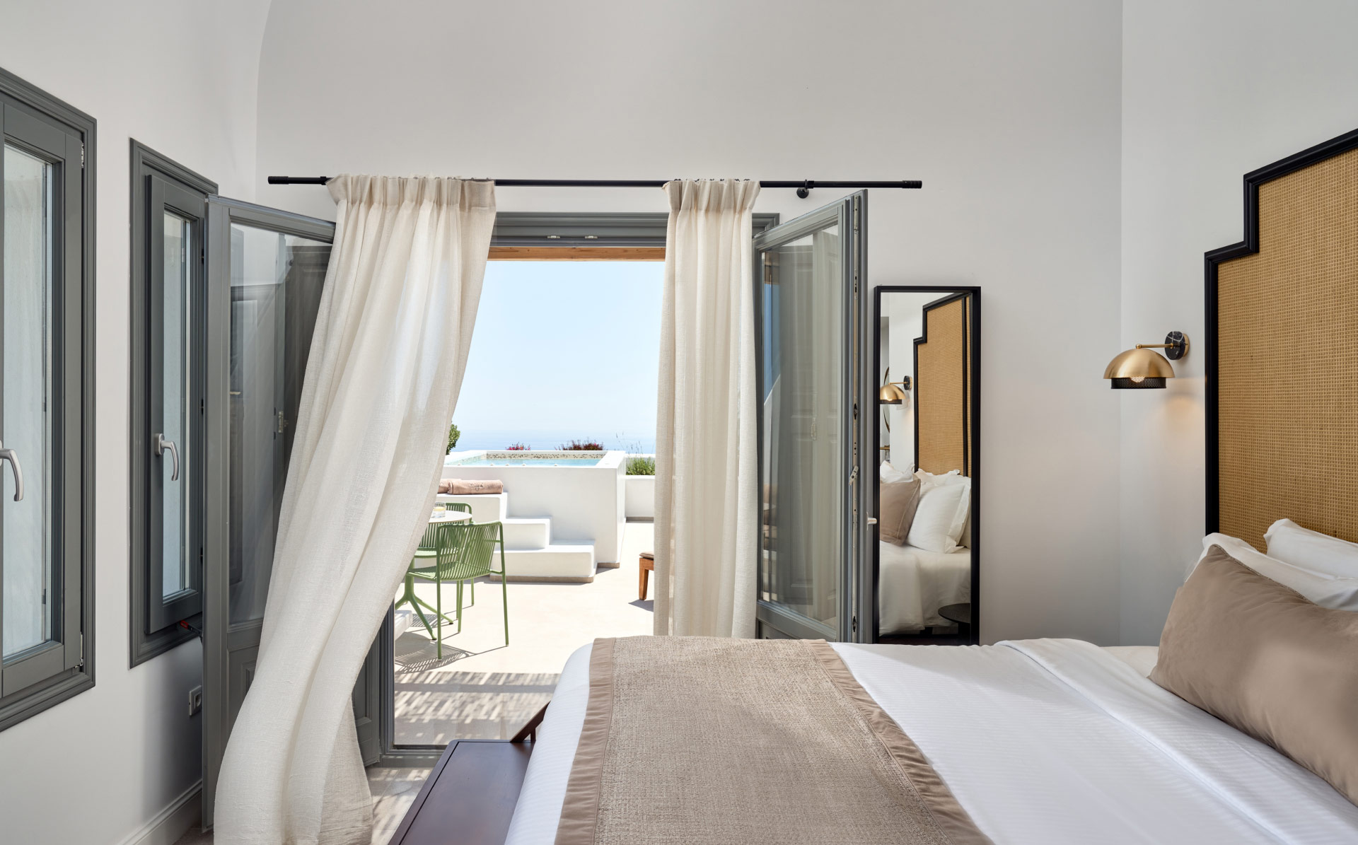 Signature Suite with Plunge Pool & Sea View