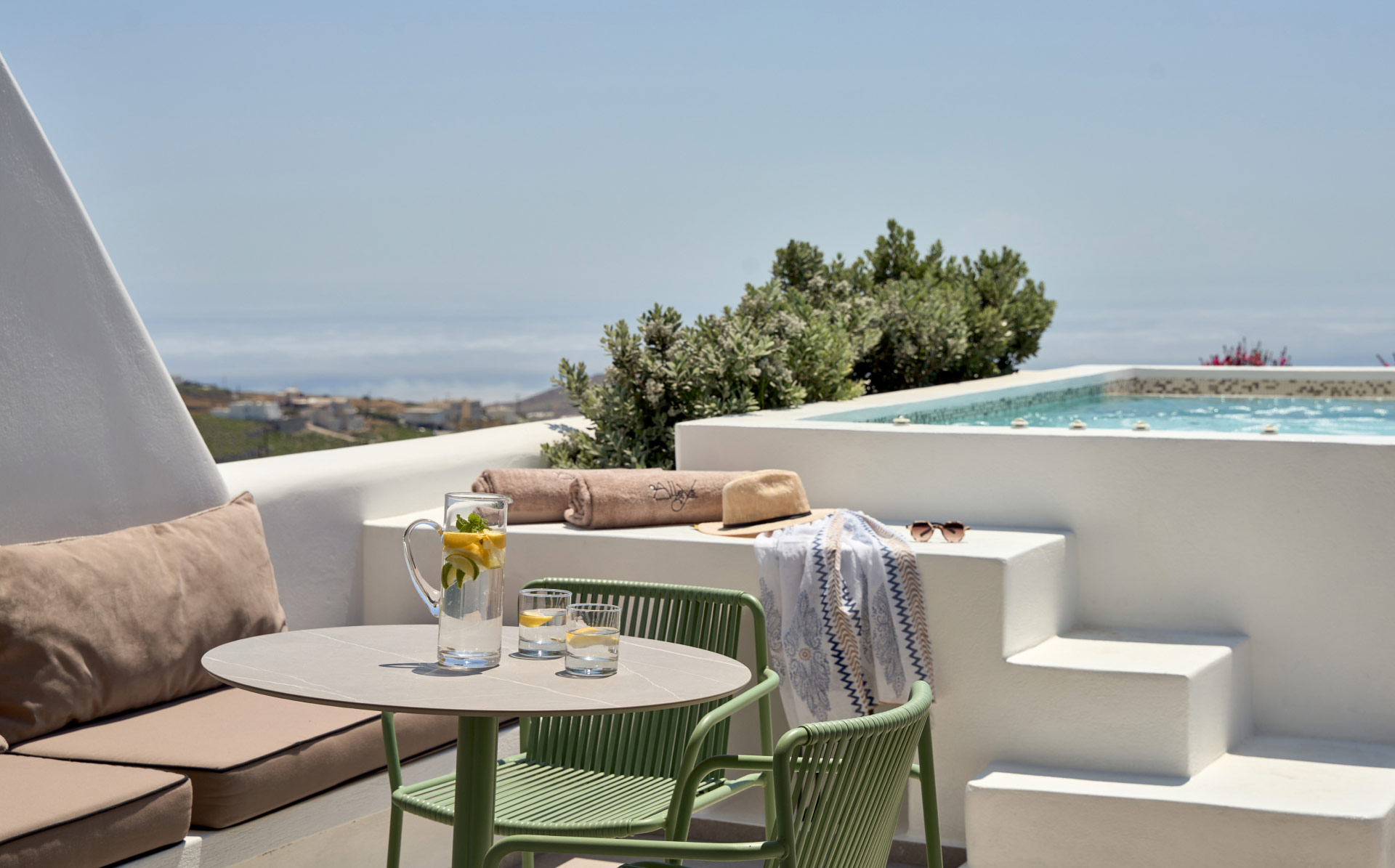 Junior Suite avec Bain à Remous et Vue sur la Piscine