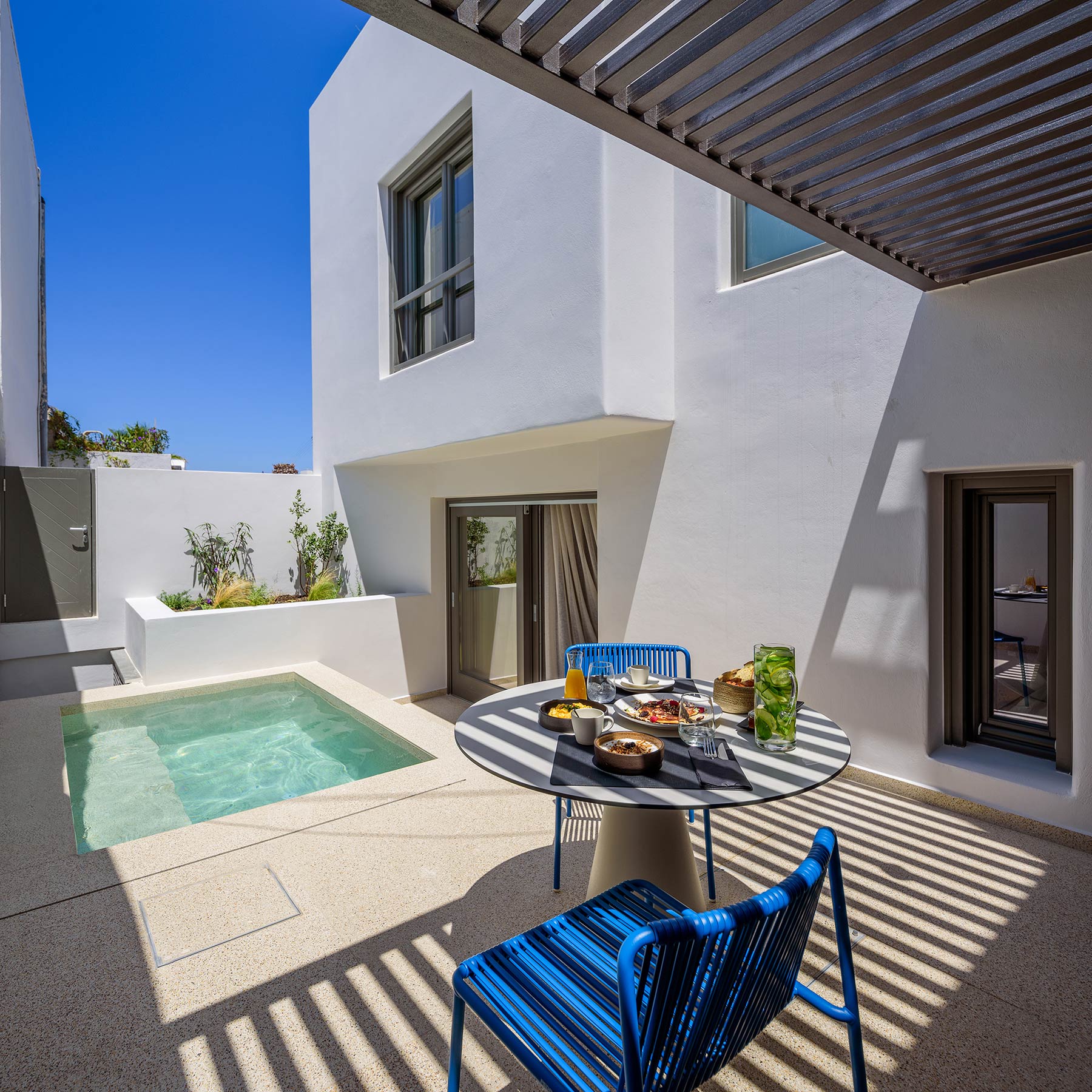 Sokaki Residence avec Piscine Plongeante