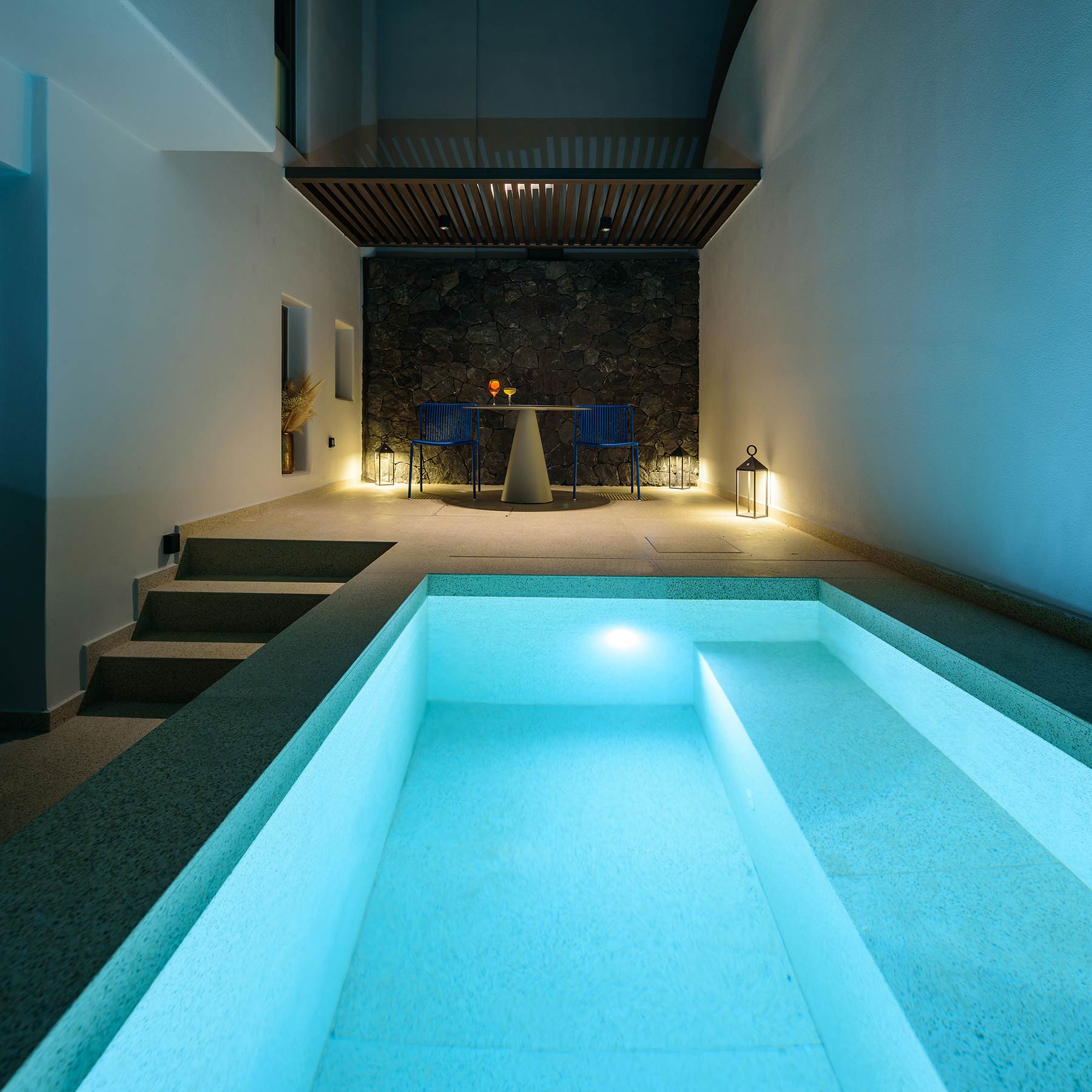 Sokaki Residence avec Piscine Plongeante